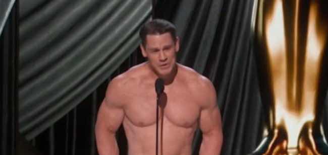 John Cena nudo Oscar ma non ci mostra il cazzo